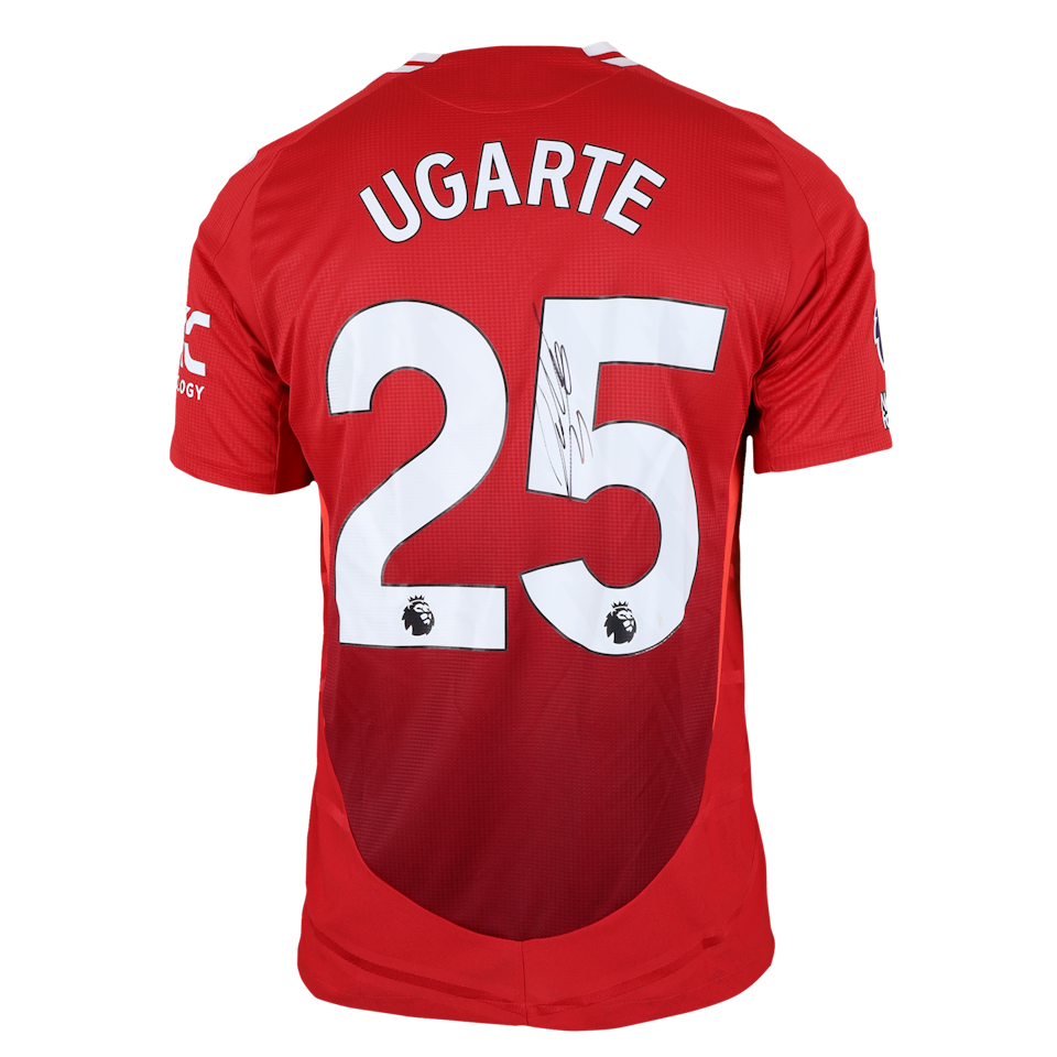 Manuel Ugarte  Manchester United camisa.