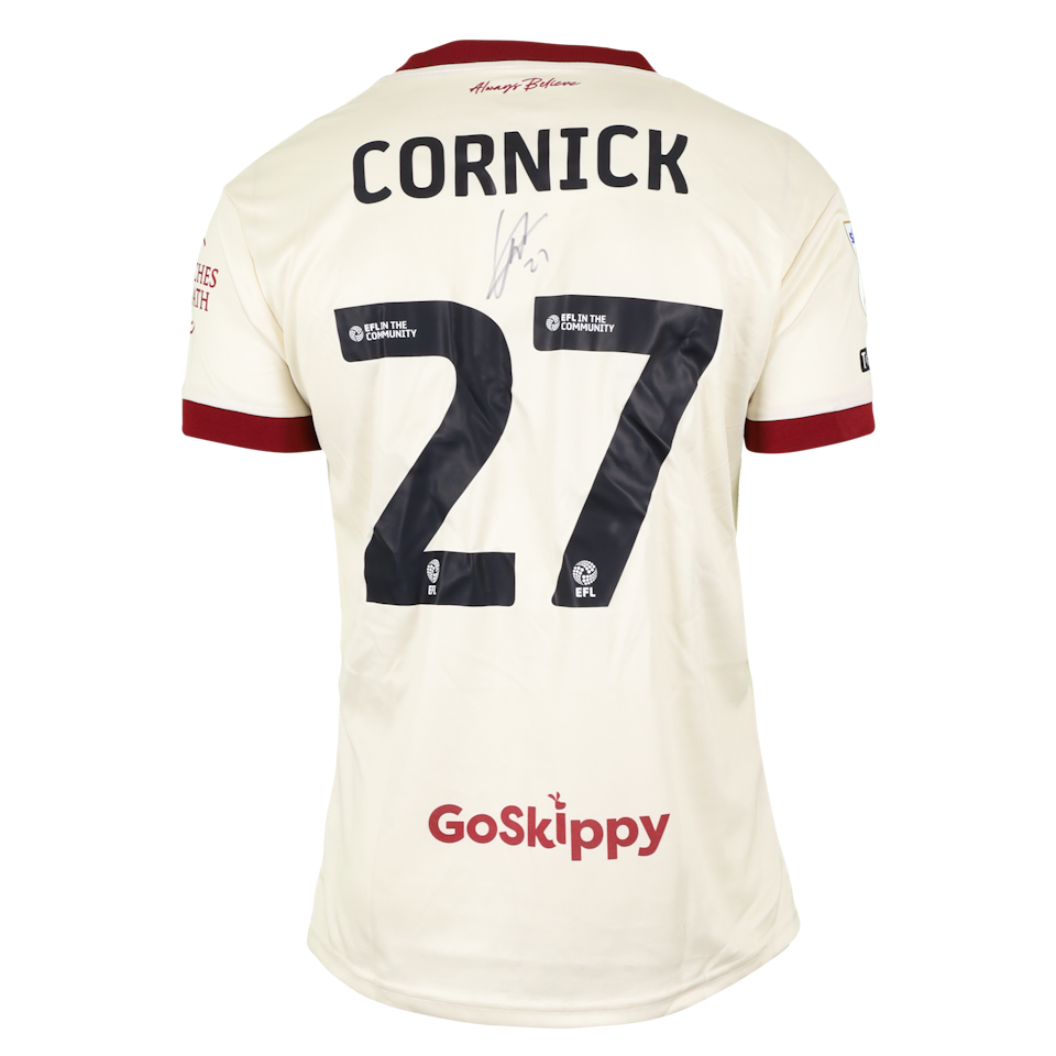 Harry Cornick Bristol City jersey