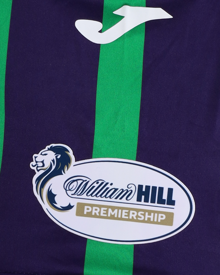 Dwight Gayle Hibernian shirt