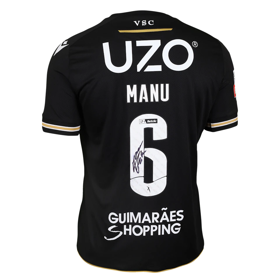 来自Vitória SC的Manu Silva球衣