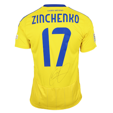 Ukraine 팀의 Oleksandr Zinchenko 셔츠