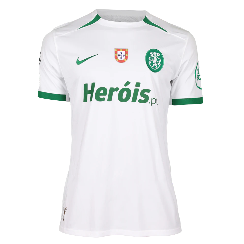Zeno Debast Sporting CP shirt