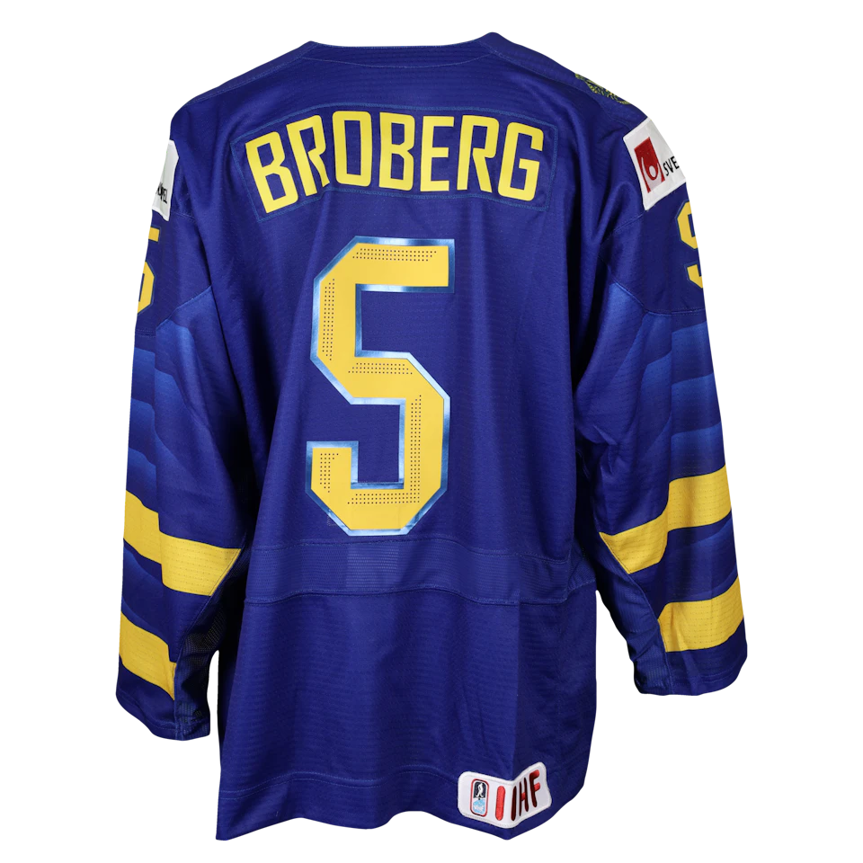 Philip Broberg