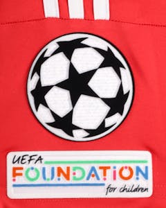 Álvaro Fernández SL Benfica forması