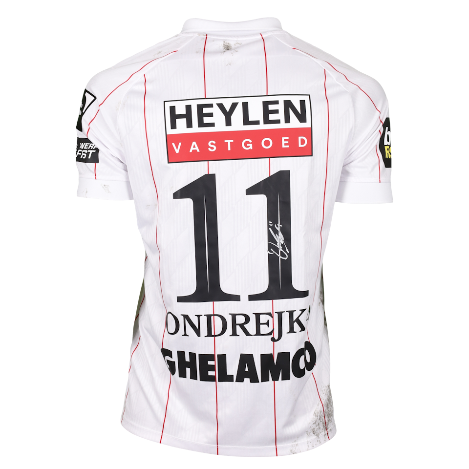 Jacob Ondrejka Royal Antwerp FC のシャツ