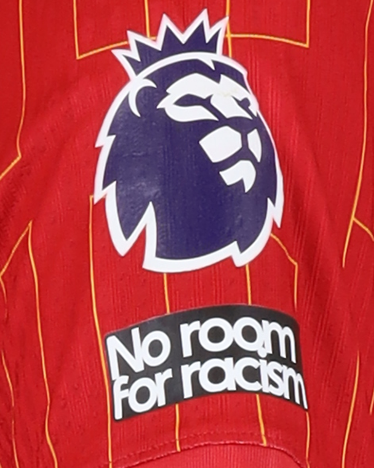 Ryan Gravenberch Liverpool shirt