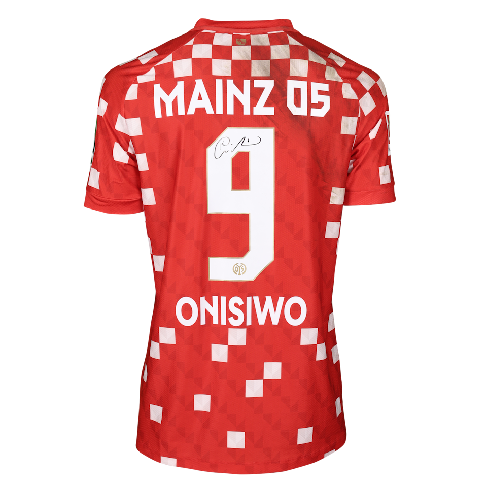 Karim Onisiwo  Mainz 05 shirt