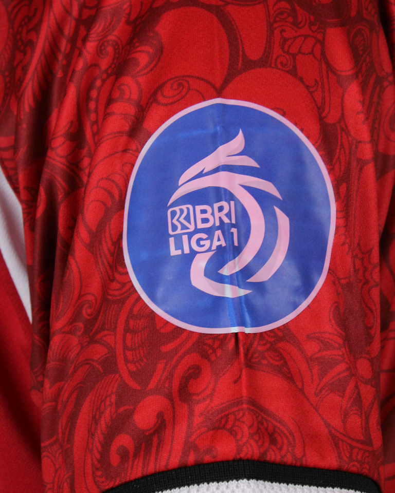 Rahmat Arjuna Reski Bali United shirt