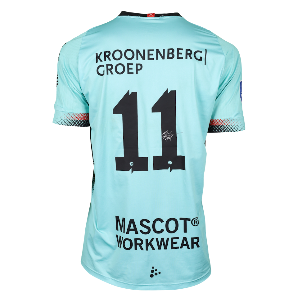Junior Kadile Almere City shirt