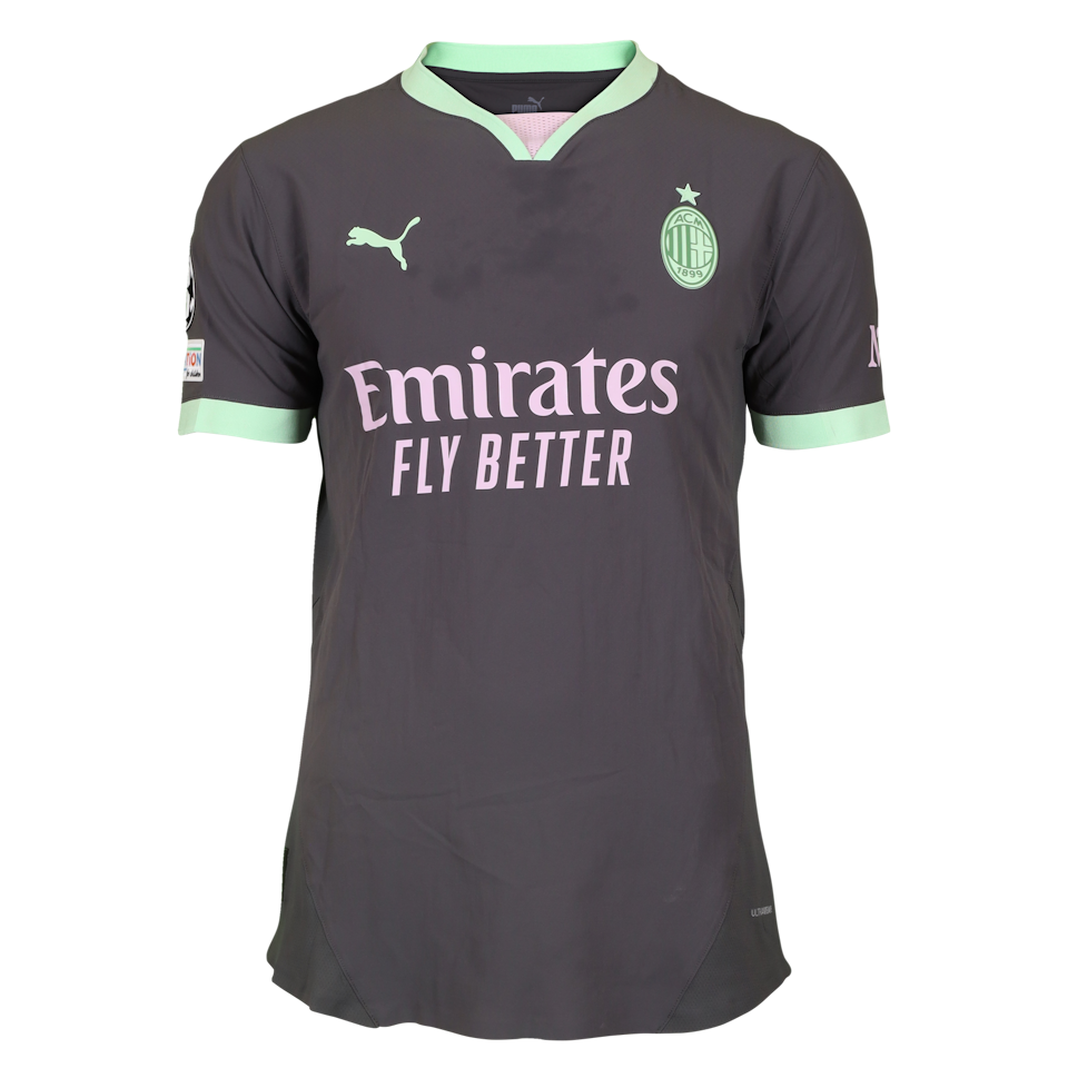 Theo Hernández AC Milan shirt