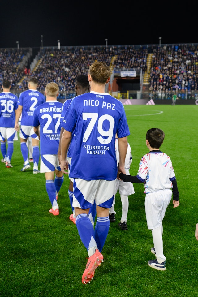 Mascot Experience vs AC Milan