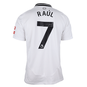 Fulham 팀의 Raúl Jiménez 셔츠