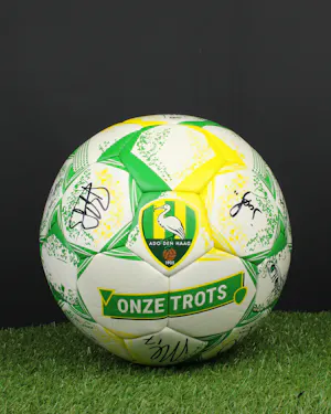 Squad Signed Ball | ADO Den Haag