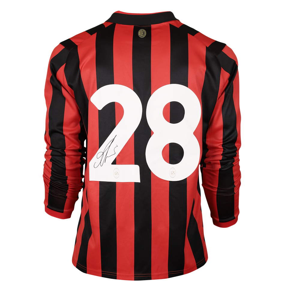 Malick Thiaw AC Milan camisa.