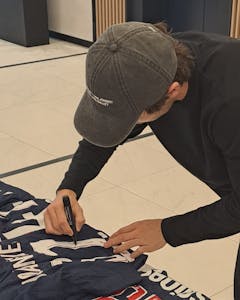 João Neves Paris Saint-Germain shirt