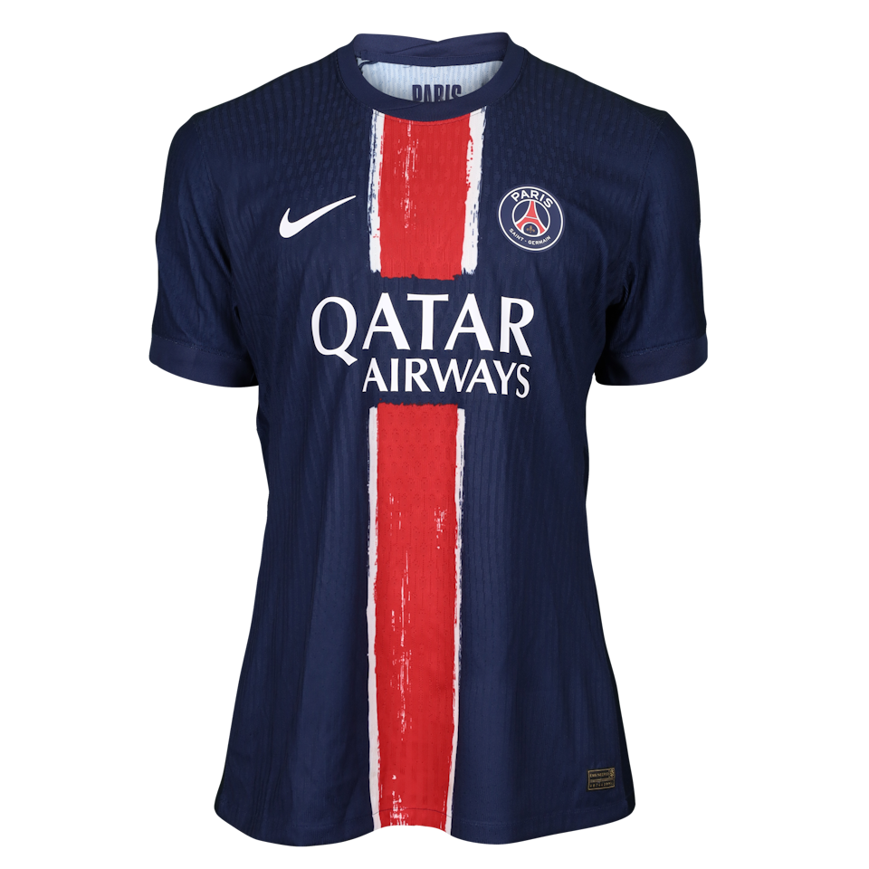 William Pacho Paris Saint-Germain shirt