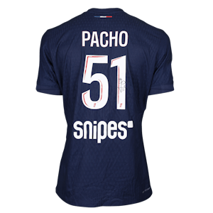 William Pacho Paris Saint-Germain shirt