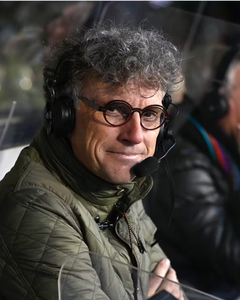In the Footsteps of Commentator Peter Vandenbempt (2P)