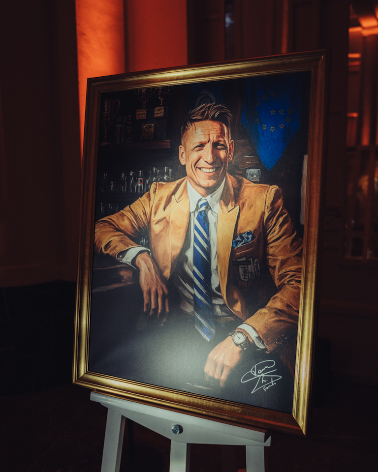 Exclusive and Signed Hall of Fame Portrait of Wesley Sonck
