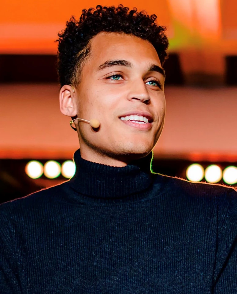 A Jupiler Pro League Match Behind the Scenes with Commentator Aster Nzeyimana (2P)