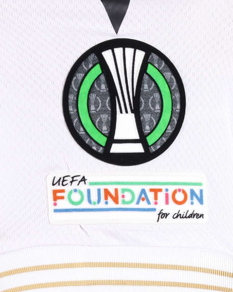 Kaio César Andrade Lima Vitória SC shirt