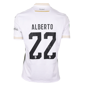 Alberto Oliveira Baio Vitória SC shirt