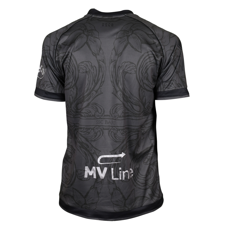 Squad Signed Shirt - 3