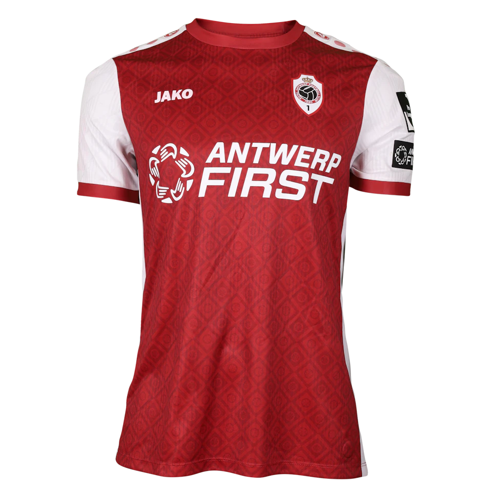 来自Royal Antwerp FC的Semm Renders球衣