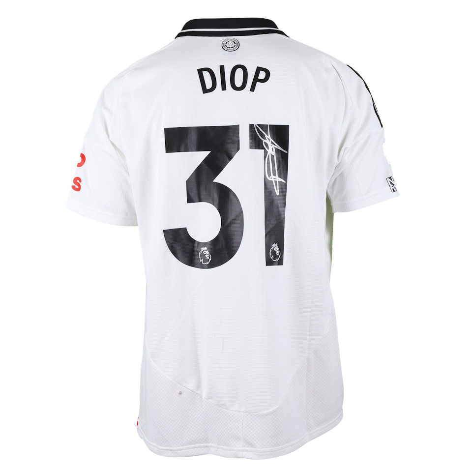Issa Diop Fulham shirt