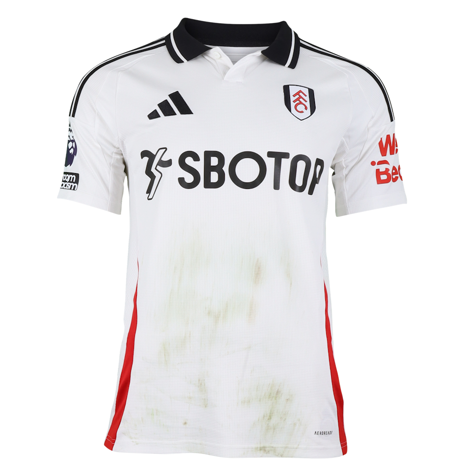 Antonee Robinson Fulham shirt