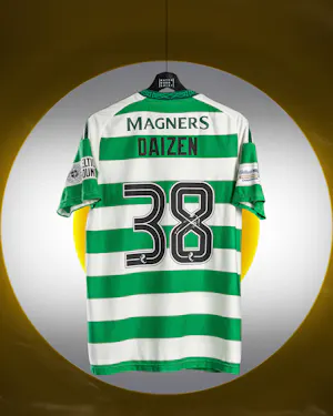 Daizen Maeda 鎌田大地 Celtic camisa.