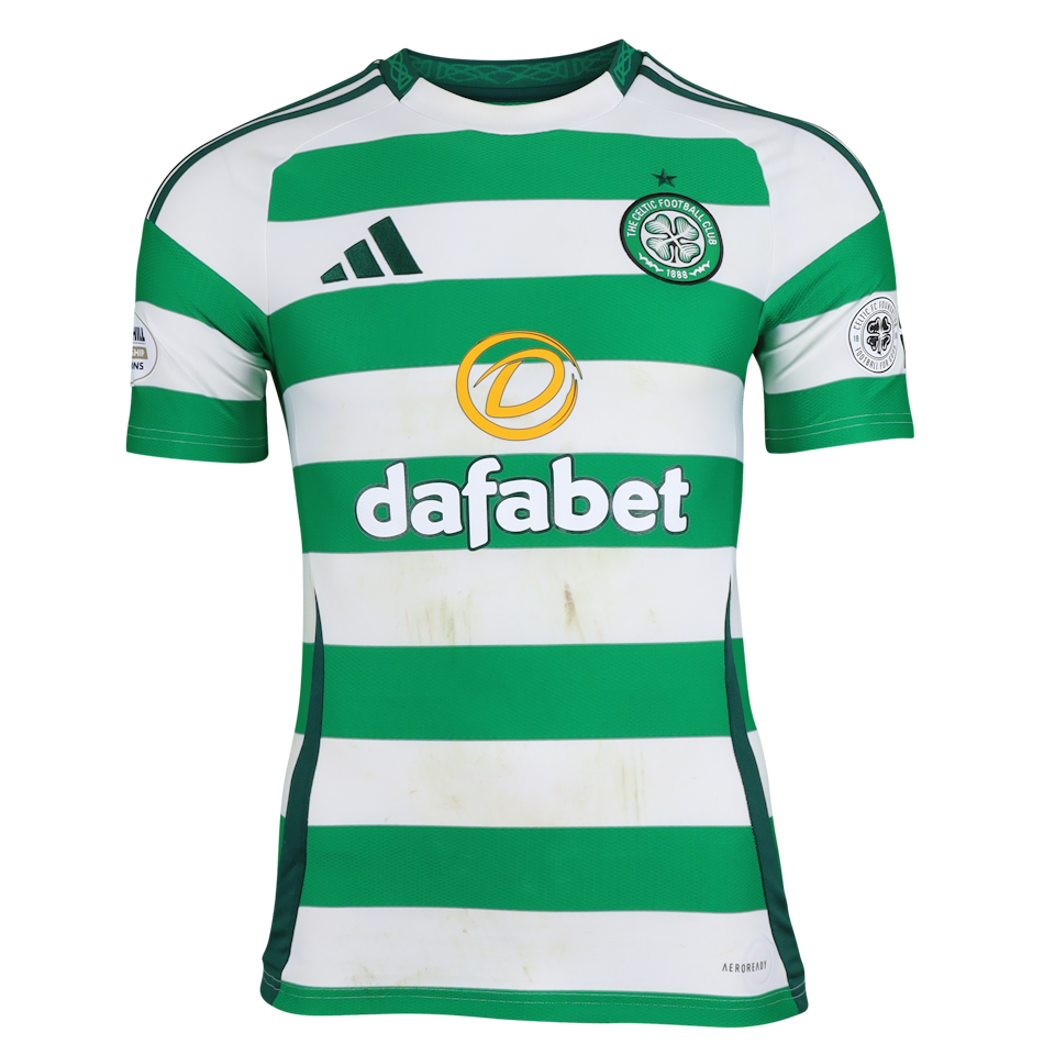 Callum McGregor Celtic のシャツ