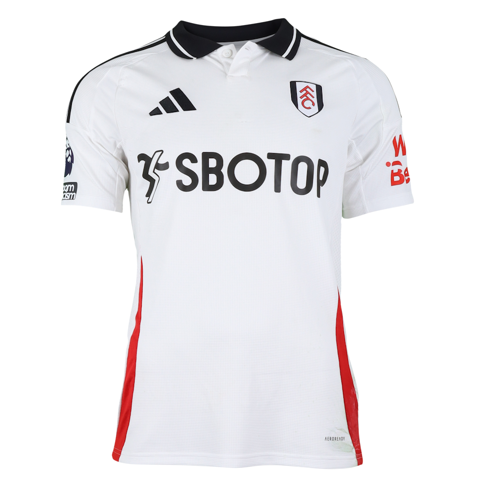 Andreas Pereira Fulham shirt
