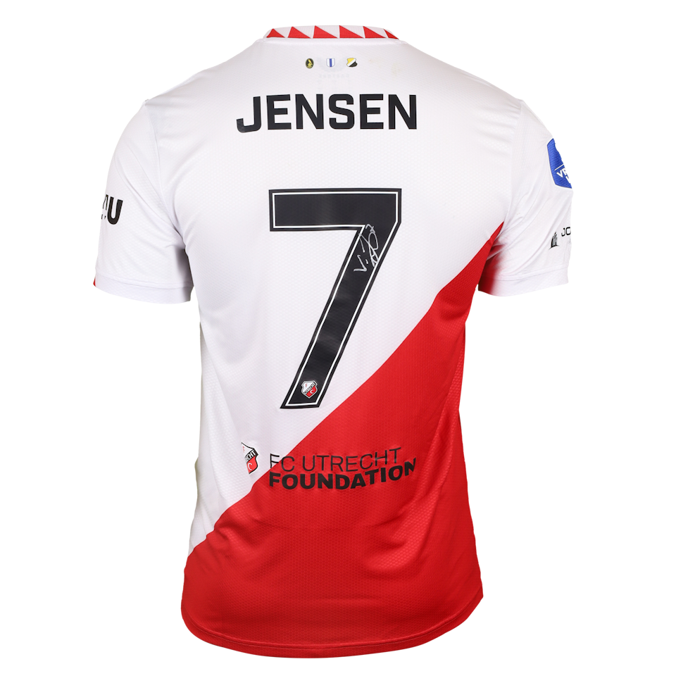 Victor Jensen FC Utrecht shirt