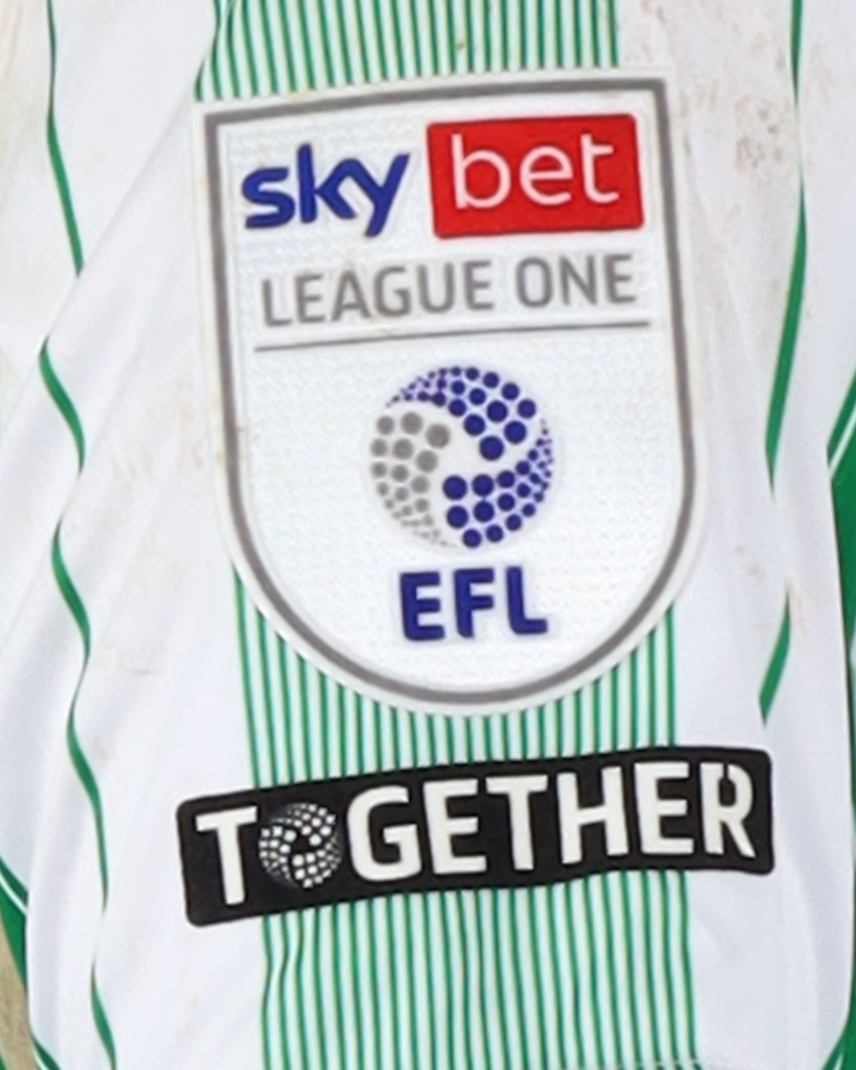 Garath McCleary Wycombe Wanderers jersey