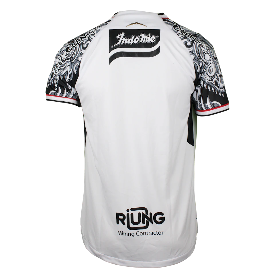 Squad Signed Shirt - 1 | Bali United
