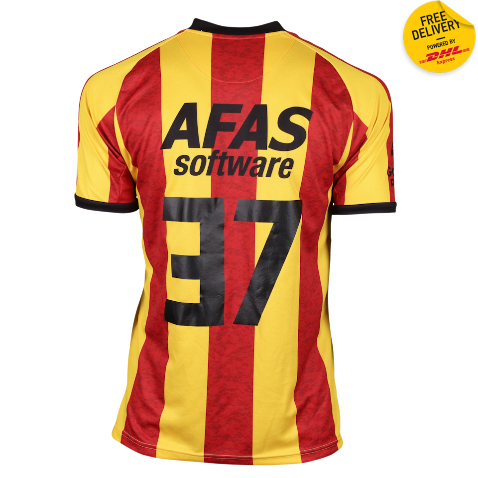 Squad Signed Shirt | KV Mechelen