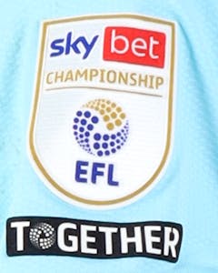 Luca Koleosho Burnley shirt