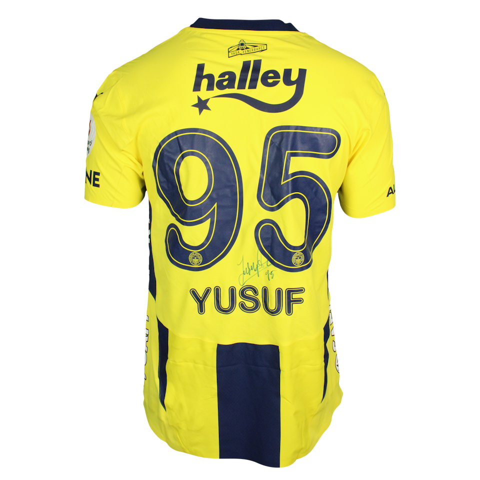 Yusuf Akçiçek Fenerbahçe forması