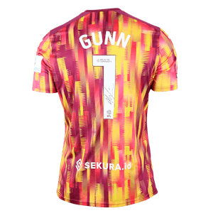 Angus Gunn Norwich City shirt