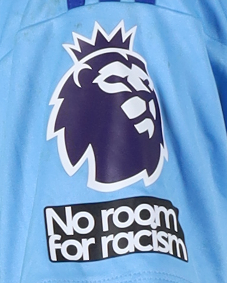 Bernd Leno Fulham shirt