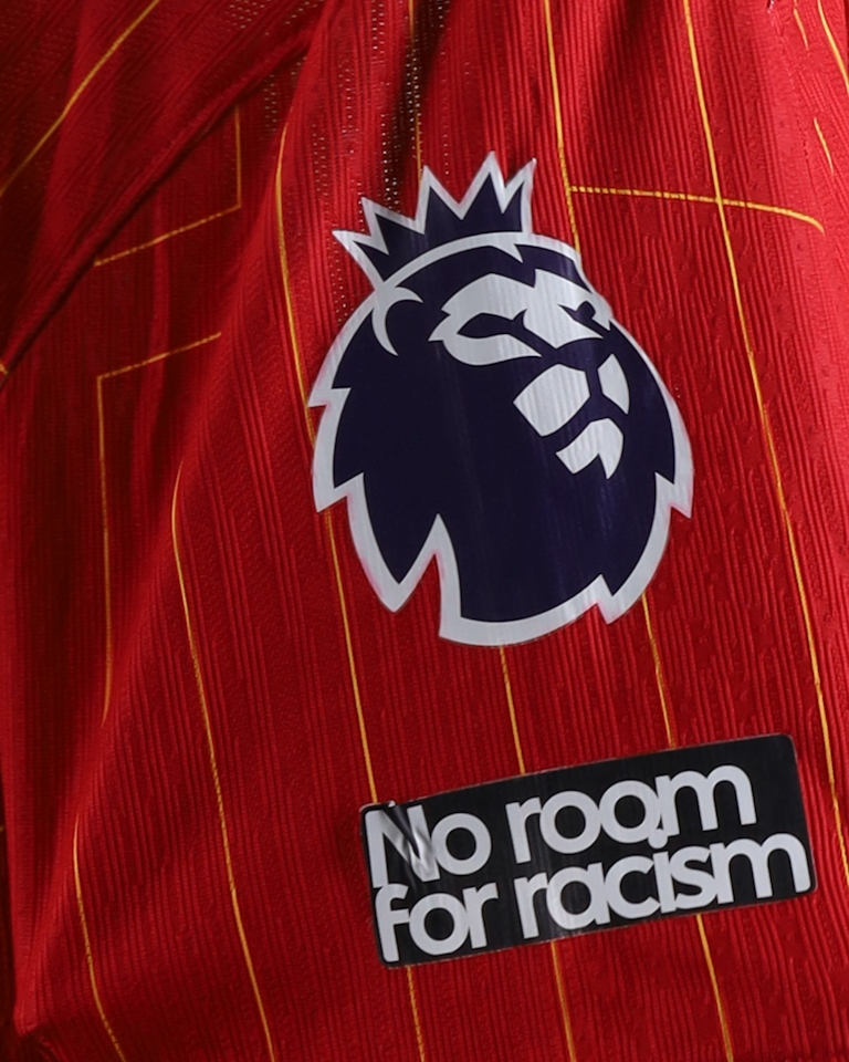 Virgil van Dijk Liverpool shirt