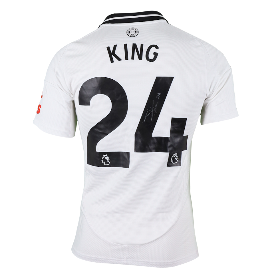 Joshua King Fulham camisa.