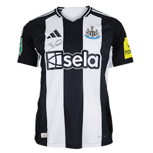 Fabian Schär Newcastle United shirt