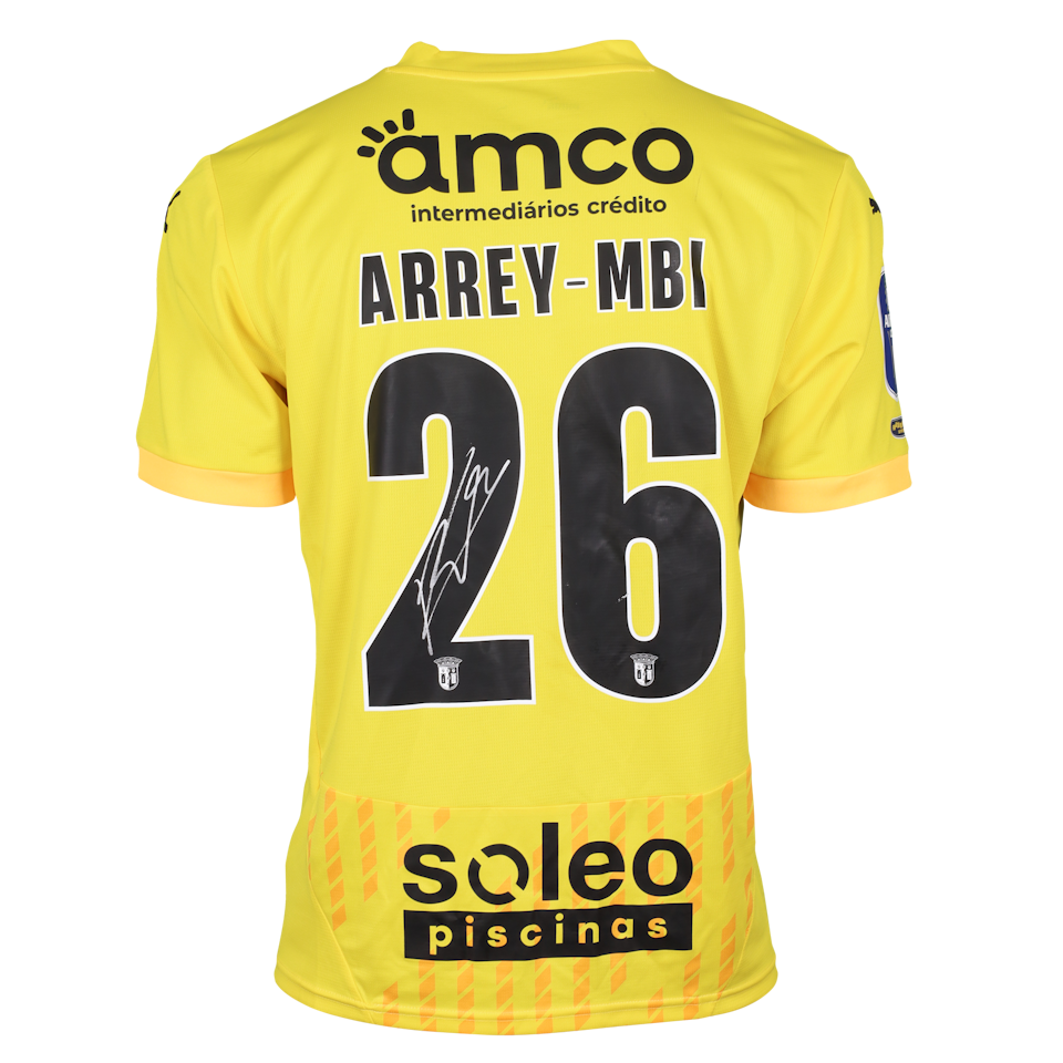 Bright Akwo Arrey-Mbi SC Braga shirt
