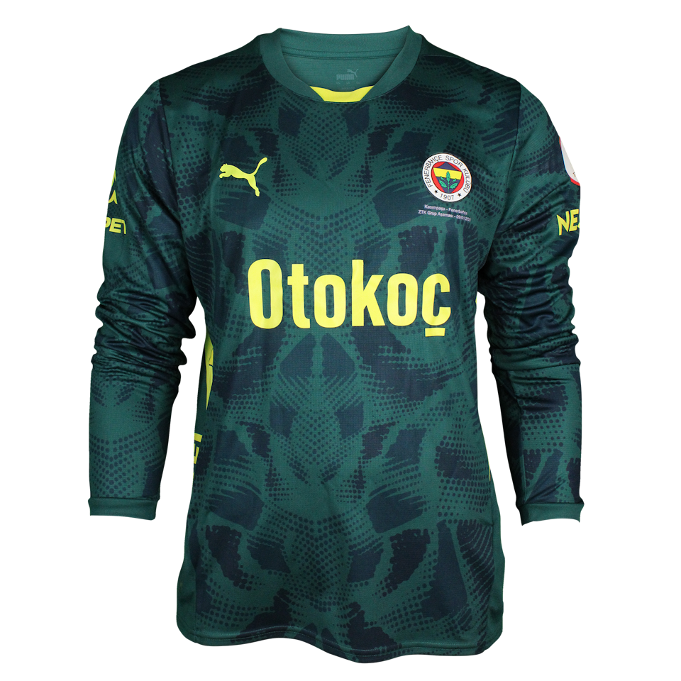 Osman Ertuğrul Çetin Fenerbahçe forması