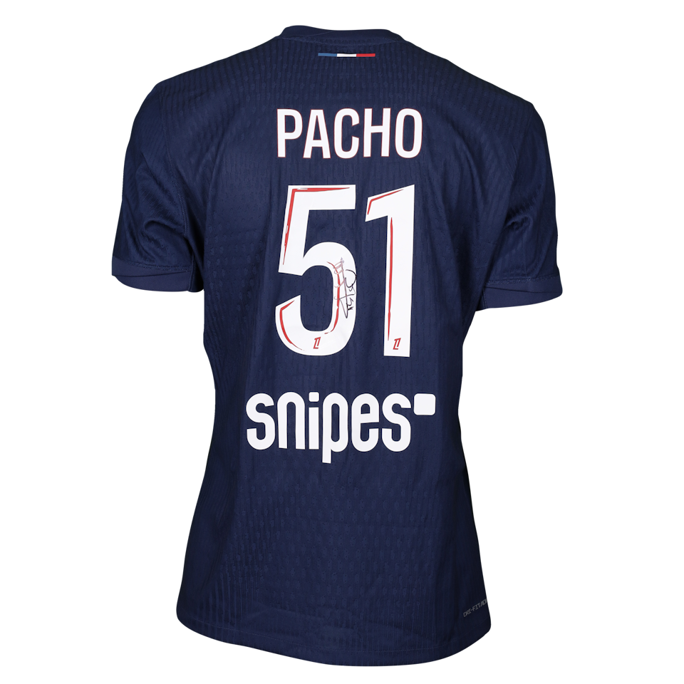 William Pacho Paris Saint-Germain forması