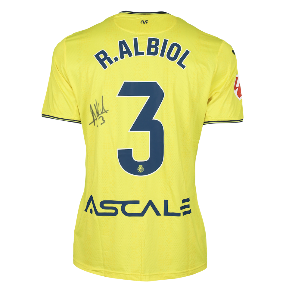 Raúl Albiol Villarreal CF shirt