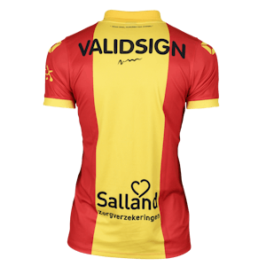 Squad Signed Shirt Go Ahead Eagles