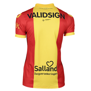 Squad Signed Shirt Go Ahead Eagles